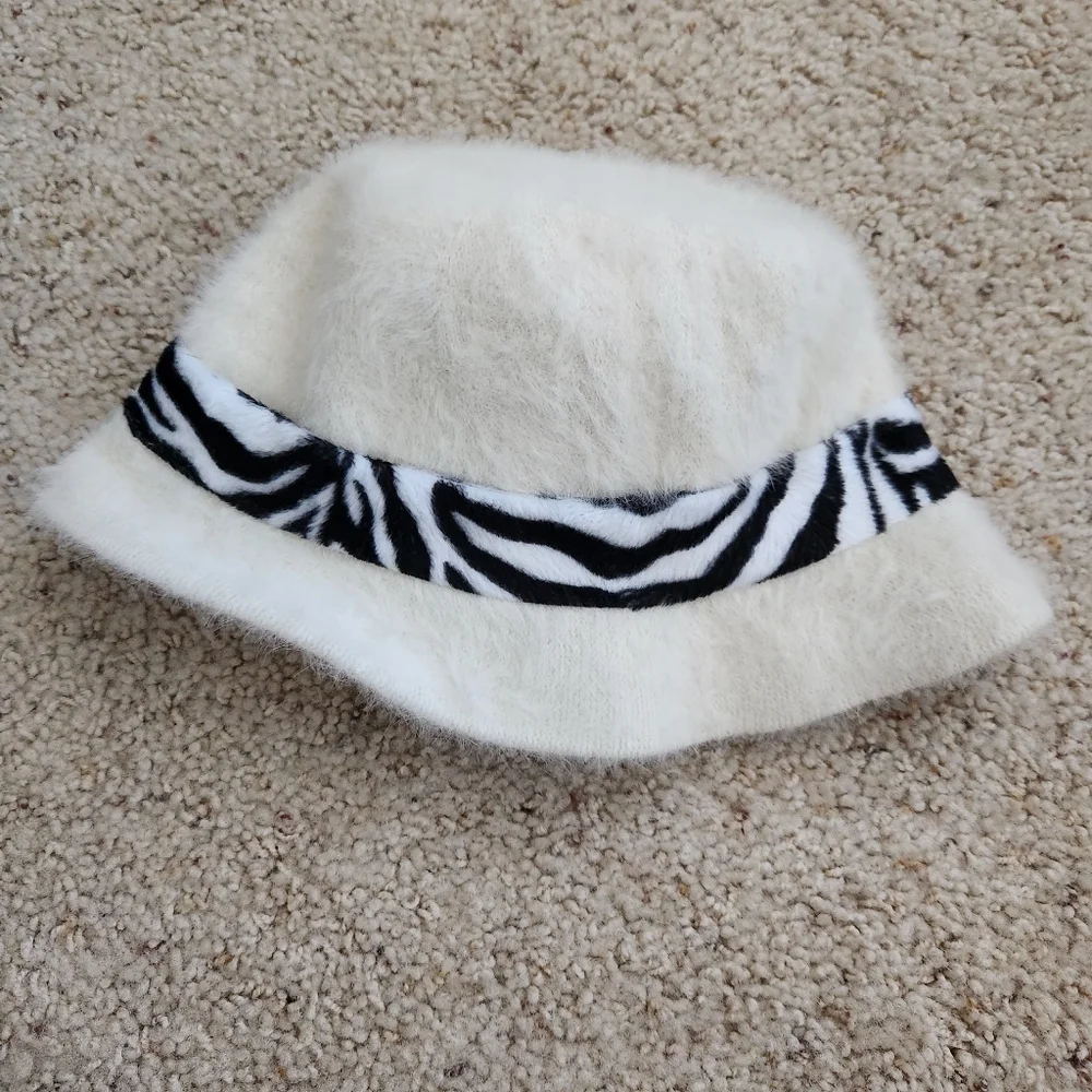 Womens Vintage Fluffy Cream Bucket‎ Hat Zebra Band Angora Wool Blend y2k - Picture 6 of 8